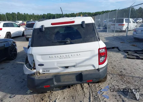 2022 Ford Bronco Sport Big Bend z USA, uszkodzony, nr VIN 3FMCR9B69NRD95713